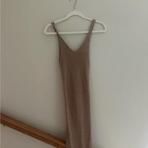 Ribbed V-Neck Sleeveless Midi Dress - Taupe